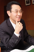 代表取締役 久米 博明 様