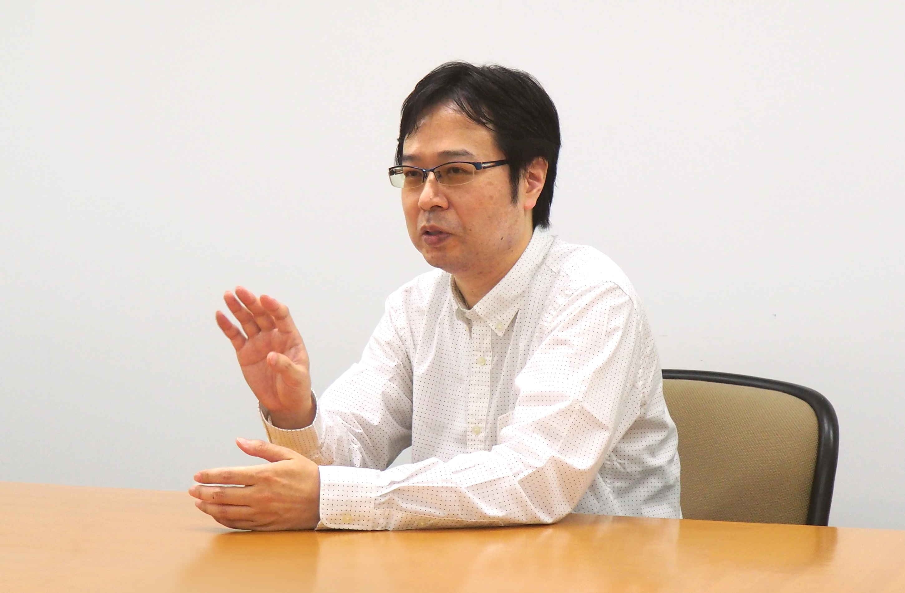 低コスト・小型・高精度な「単眼カメラ距離計測技術」